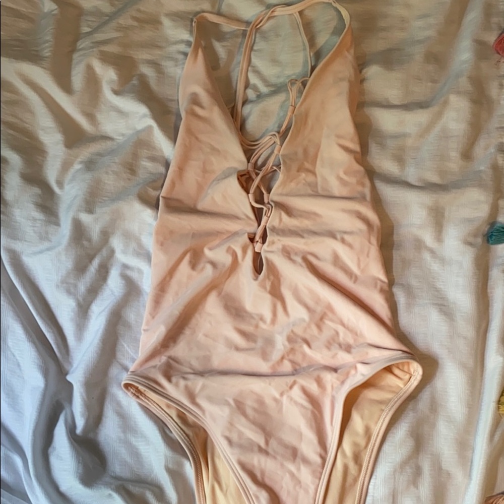 Full piece bathing suit